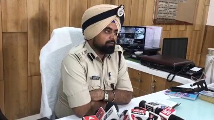 Patna’s Senior Superintendent of Police (SSP) Manavjit Singh Dhillon made these remarks while addressing the media on a terror training module busted earlier in the day. (screengrab from presser)