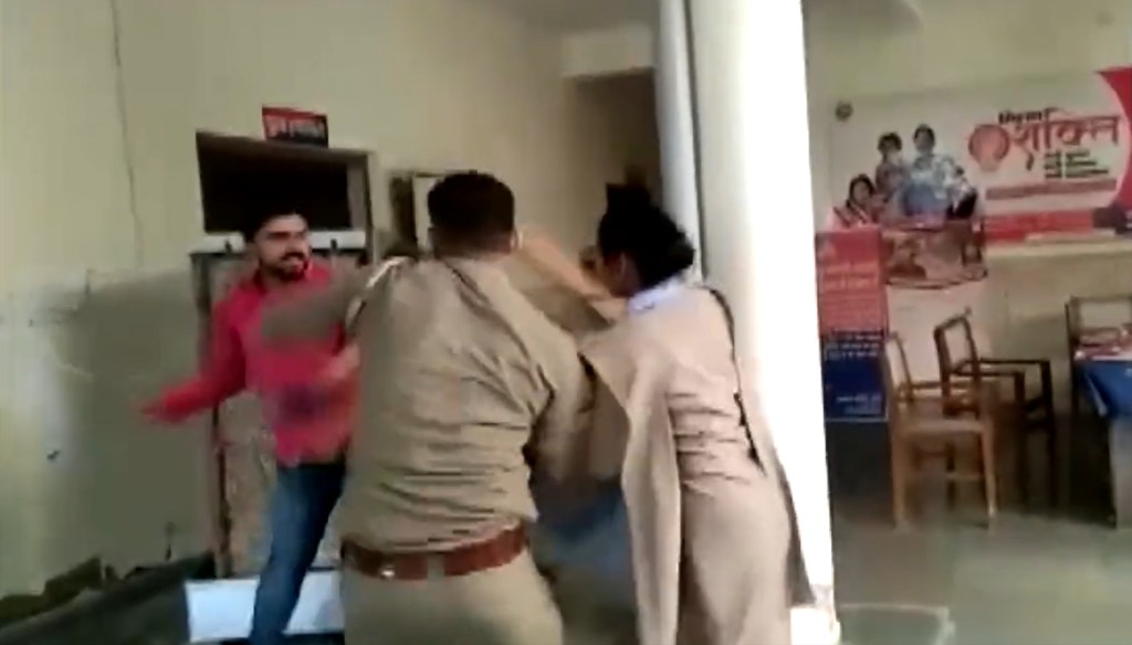 Screengrab taken from video tweeted by ANI.