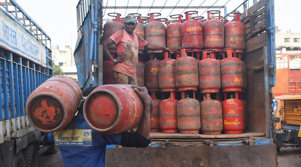 In the FY23 Budget, the Centre made a provision of Rs 5,800 crore for LPG subsidies, including direct benefit transfer of Rs 4,000 crore for domestic use and another Rs 800 crore for the poor under the Ujjwala scheme. (IE) In the FY23 Budget, the Centre made a provision of Rs 5,800 crore for LPG subsidies, including direct benefit transfer of Rs 4,000 crore for domestic use and another Rs 800 crore for the poor under the Ujjwala scheme. (IE)