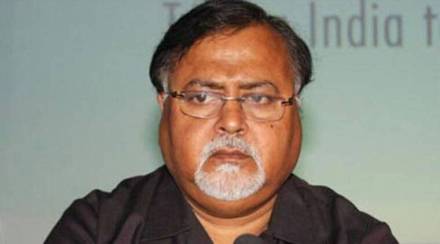 West Bengal Industry Minister Partha Chatterjee was arrested by the Enforcement Directorate (ED) on Saturday in connection with its investigation into the alleged school jobs scam. (IE)

