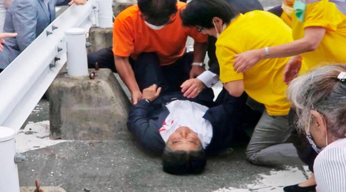 shinzo abe shot shinzo abe shot
