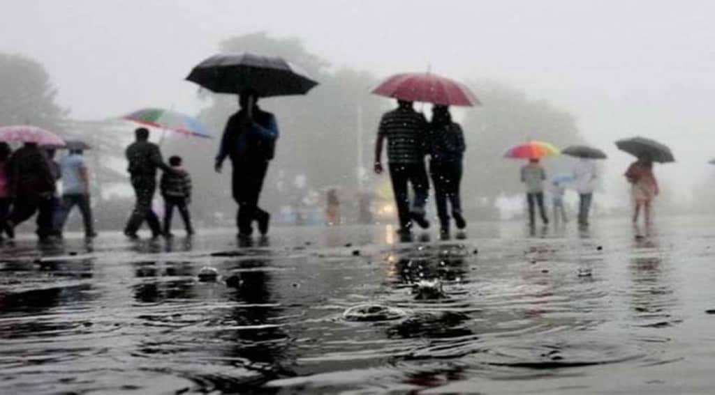 Four north coastal districts recorded heavy to very heavy downpours due to the monsoon trough and a cyclonic circulation in the western parts of Gangetic West Bengal, the Bhubaneswar Meteorological Centre said.