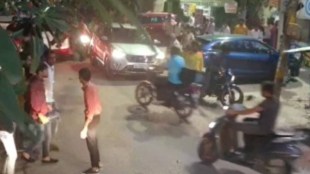 However, the assailants managed to chase them down and overpowered Mayank, police said, adding that he was attacked repeatedly with knives near Gate No. 3 of the DDA Market. 