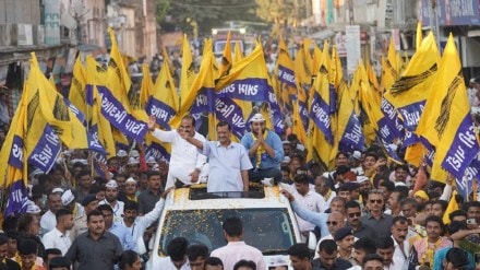 Arvind Kejriwal has been aggressively campaigning in the state, holding town halls, rallies and road shows. (Photo: AAP Gujarat/Facebook)