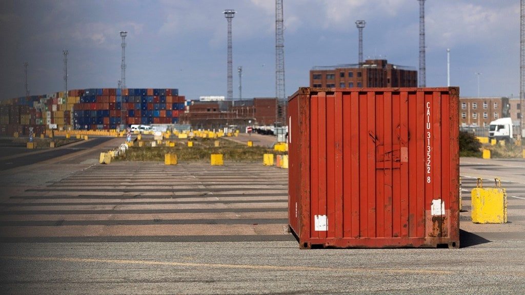 logistics, supply chain, sustainable, renewable energy, alternative fuel, technology, innovation, net-zero emission, global warming, climate change, carbon footprint