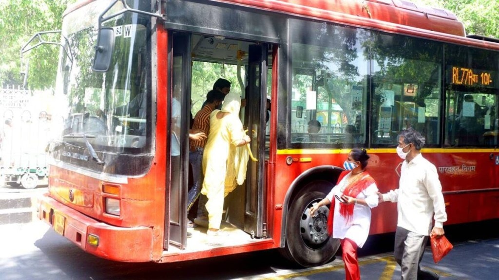 HC directs Delhi govt to ensure installation of panic buttons, tracking devices in buses 