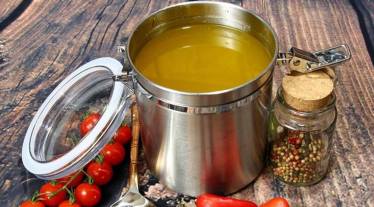 Ghee, Indian Thali, benefits of ghee, Saturated fat, Hinduism, Goqii, food and lifestyle