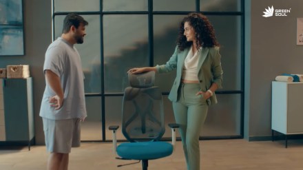 Conceptualised around ‘Yoga For Your Back’, the video showcases how an ergonomic chair improves back health, and is conducive to long hours of sitting.