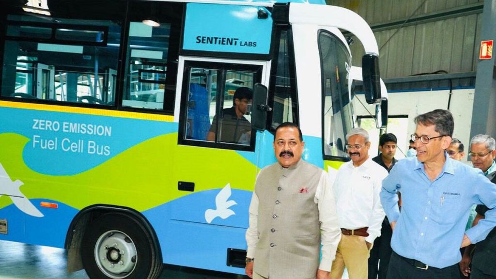hydrogen bus, eco friendly, hydrogen fuel cell, pollution