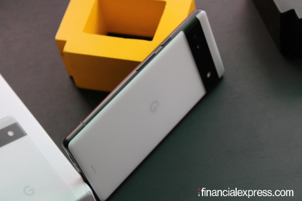 The Pixel 6a looks a lot like the Pixel 6 and Pixel 6 Pro which is to say it looks really good. Most importantly, it looks nothing like anything else in the market today. It's almost instantly recognisable as a Pixel, which we have to say, is not easy. It comes with a dual tone finish and what Google likes to call the 