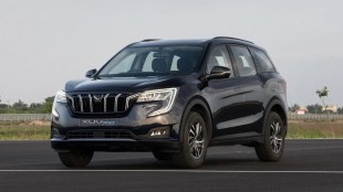 Mahindra XUV700 to get Apple CarPlay from September 5: Details 