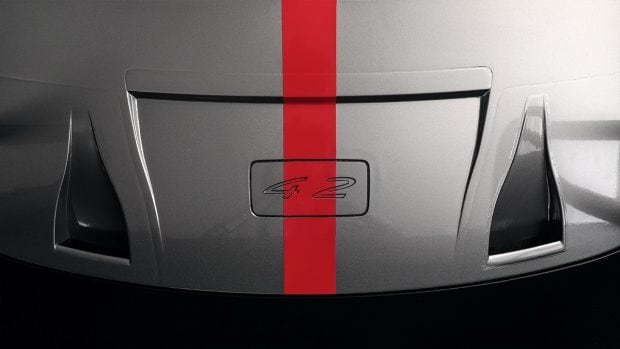 Being a car meant for the track, Porsche has worked on reducing the overall weight of the car and it tips the scales at approximately 1250kg. This reduction in weight has come from extensive use of lightweight carbon panels. The large rear wing, front and rear lids, side panels and roof are all made of carbon fibre.