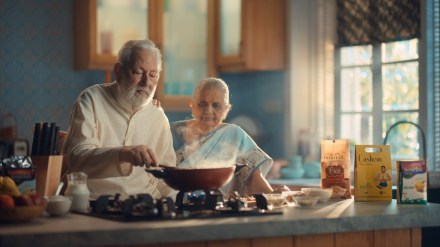 The digital campaign conveys the eternal promise between siblings while also advocating BL Agro’s initiative that normalises men shouldering the responsibility of cooking The digital campaign conveys the eternal promise between siblings while also advocating BL Agro’s initiative that normalises men shouldering the responsibility of cooking