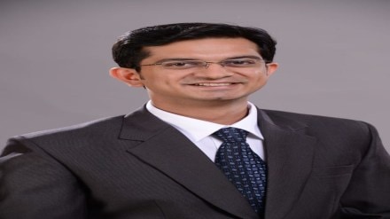 Prior to joining EduBridge, Akshat was associated with ZEE5 as the head of product innovation and transformation.