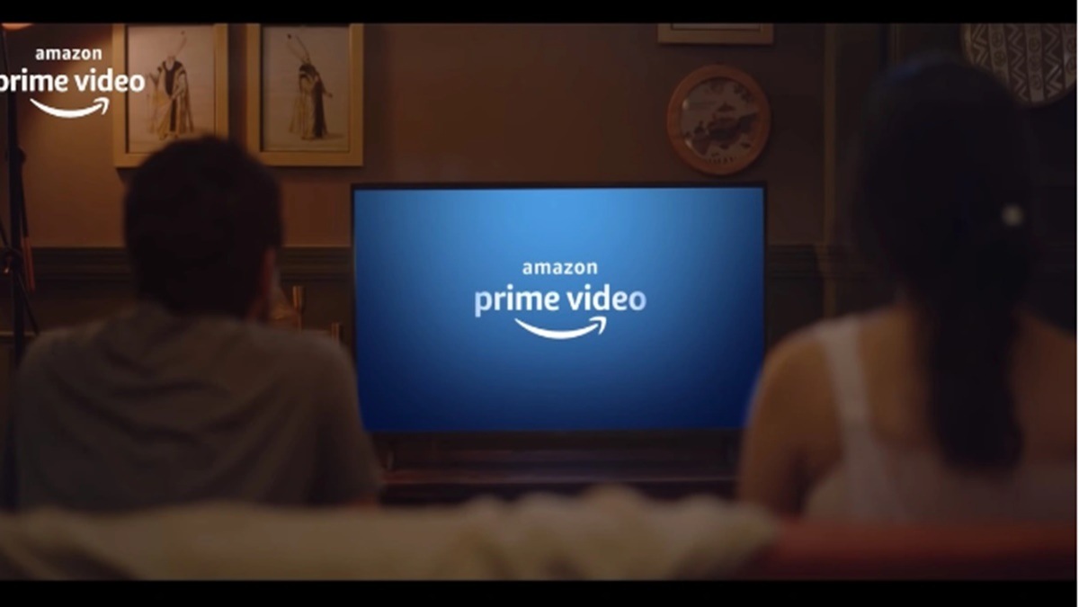 The series’ cast and crew received a welcome from fans, actors Hrithik Roshan and Tamannaah Bhatia