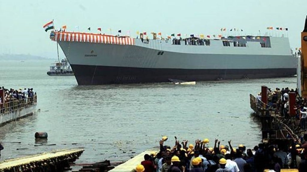 The value of four landing platform docks was not immediately known. (IE)