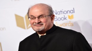salman rushdie stabbing