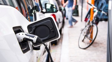 Chasing green goals, corporations push car fleet managers toward EVs