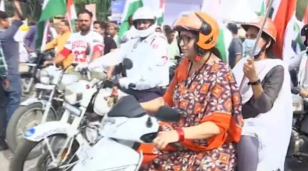 Union Minister Smriti Irani participating in the 'Tiranga Rally' from Red Fort. (ANI)