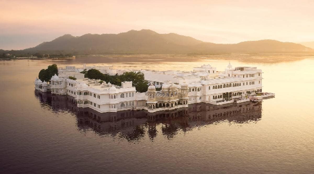taj lake palace udaipur