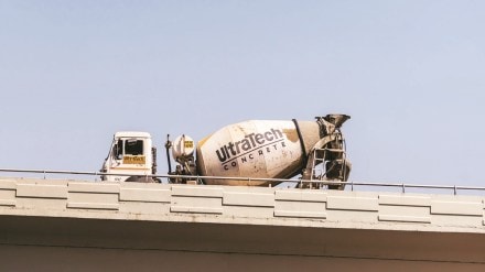 Cement companies' profitability for the past three quarters has declined sharply on a y-o-y basis as companies could not pass through sudden cost spike immediately and the base was also high.  Cement companies' profitability for the past three quarters has declined sharply on a y-o-y basis as companies could not pass through sudden cost spike immediately and the base was also high.