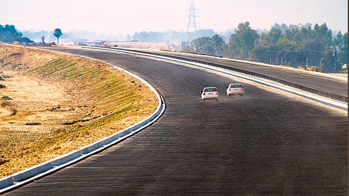 Ganga E-way, Ganga E-way tender, adani, Ganga Expressway