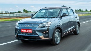 2022 Mahindra XUV400 first drive review: Going Green