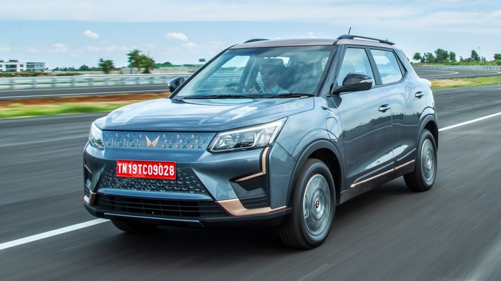 2022 Mahindra XUV400 first drive review: Going Green