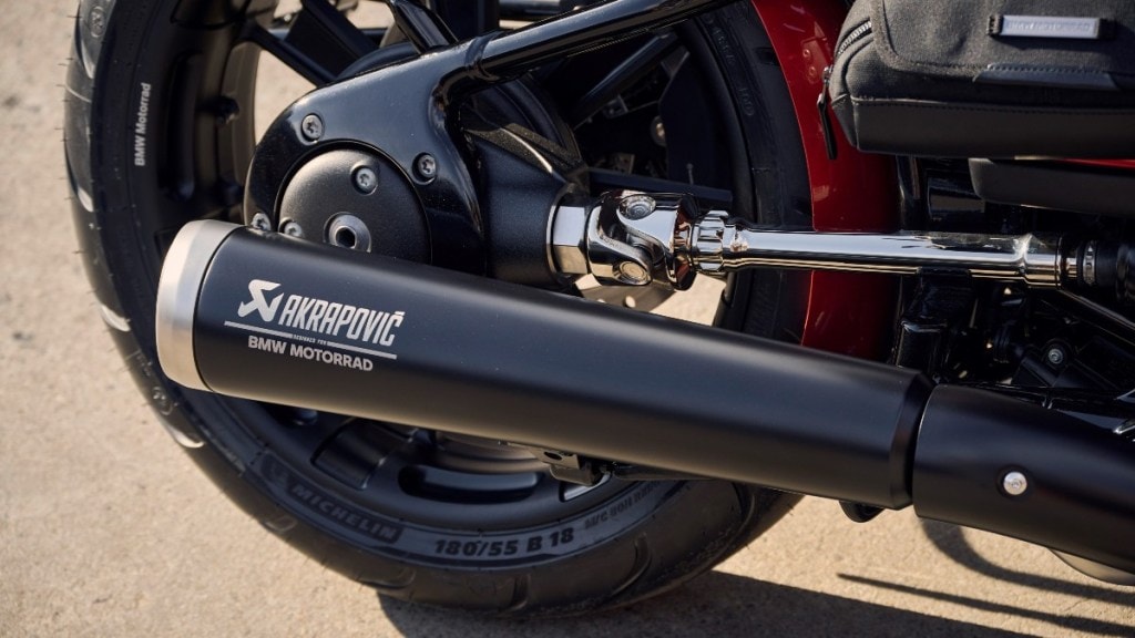 BMW R18 gets Akrapovic rear silencers