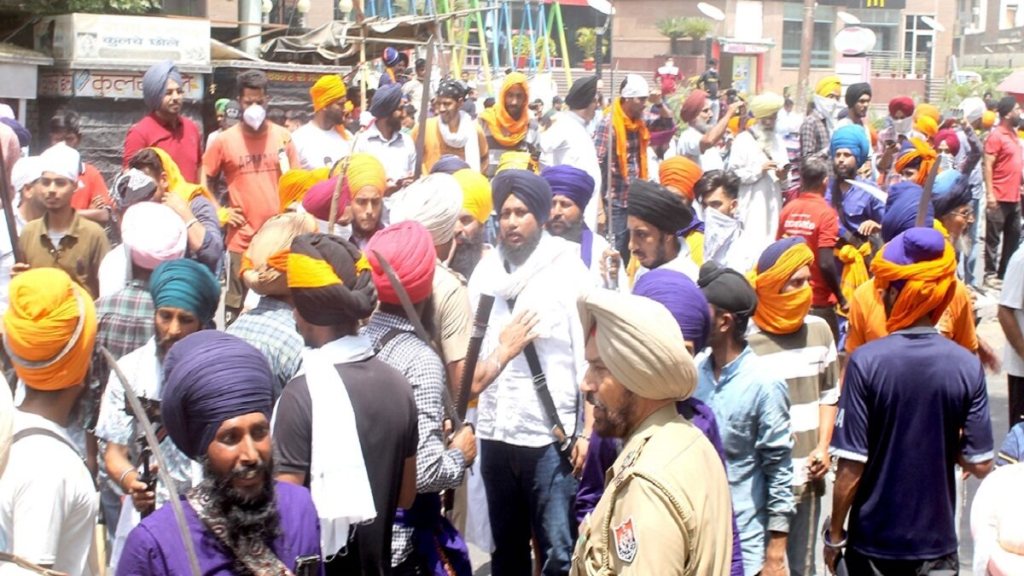 Nihang Sikhs, Radha Soami sect, punjab
