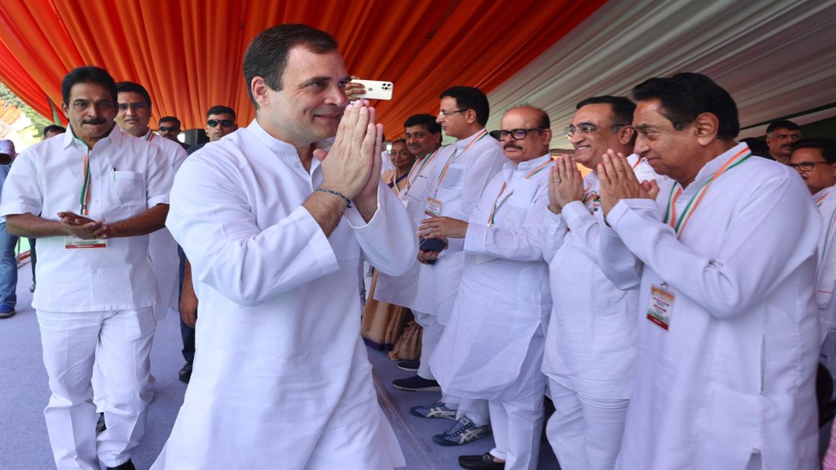Rahul Gandhi at the 'Mehengai par halla bol' rally at Delhi's Ramlila Maidan on Sunday. (Photo: Twitter/Congress) Rahul Gandhi at the 'Mehengai par halla bol' rally at Delhi's Ramlila Maidan on Sunday. (Photo: Twitter/Congress)