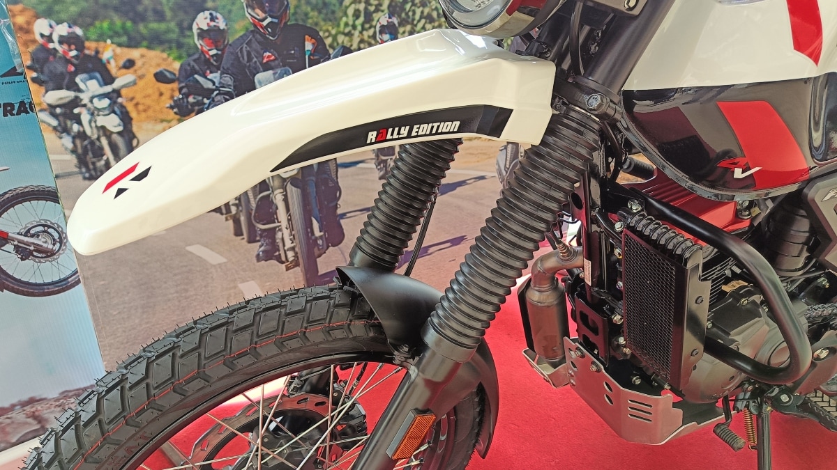 Inspired by the Hero MotoSports Rally bike, this entry-level adventure motorcycle gets a factory-fitted rally kit and better hardware that offers enhanced off-roading capabilities