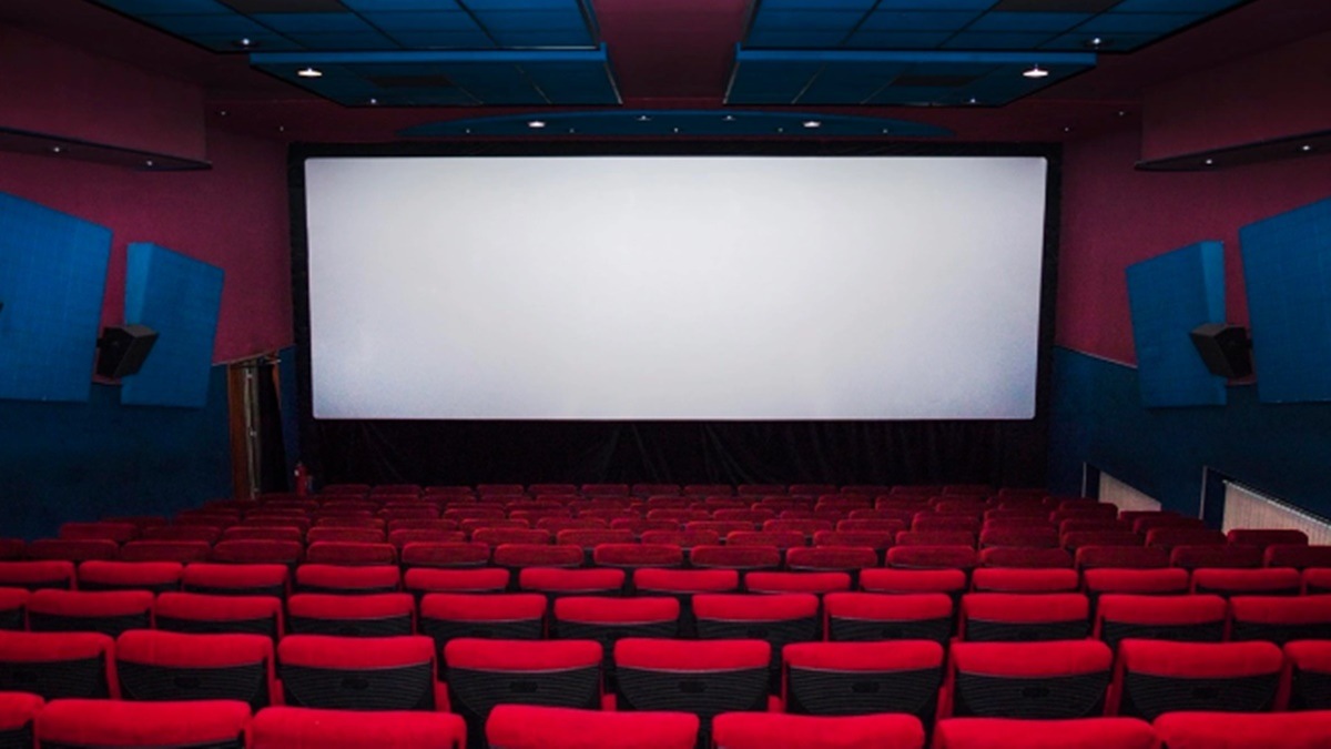 At present, Inox has a star hotel concept with Insignia, a cafe concept with Cafe Unwind and a QSR concept.