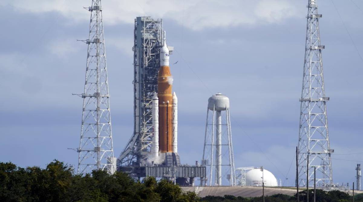NASA moon rocket NASA moon rocket