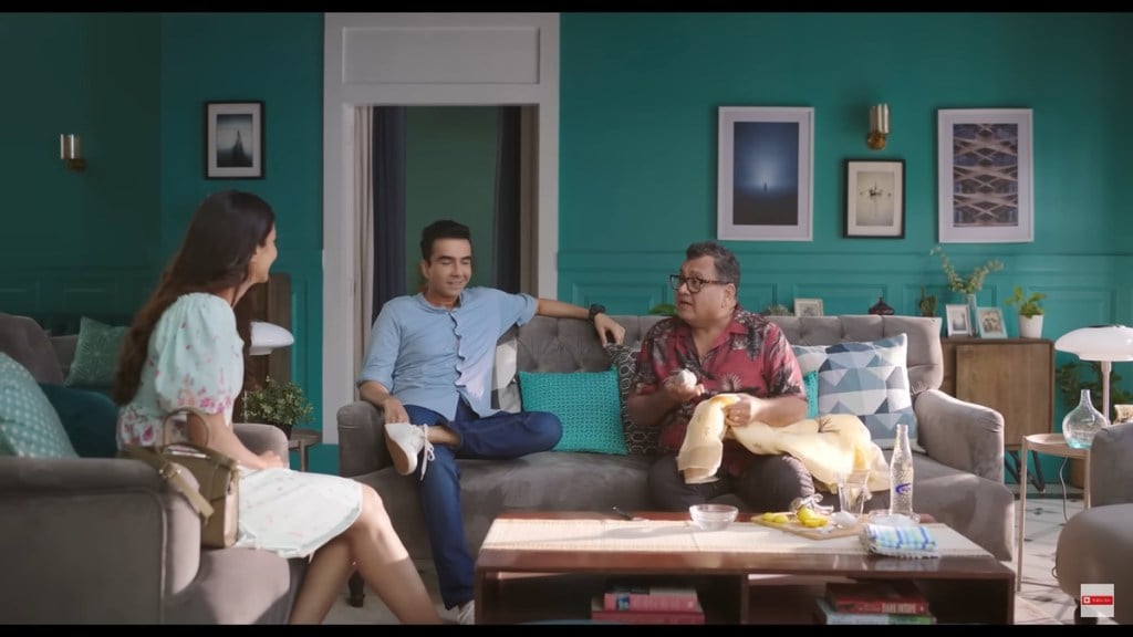 Campaign urges consumers to get smarter in a quirky way