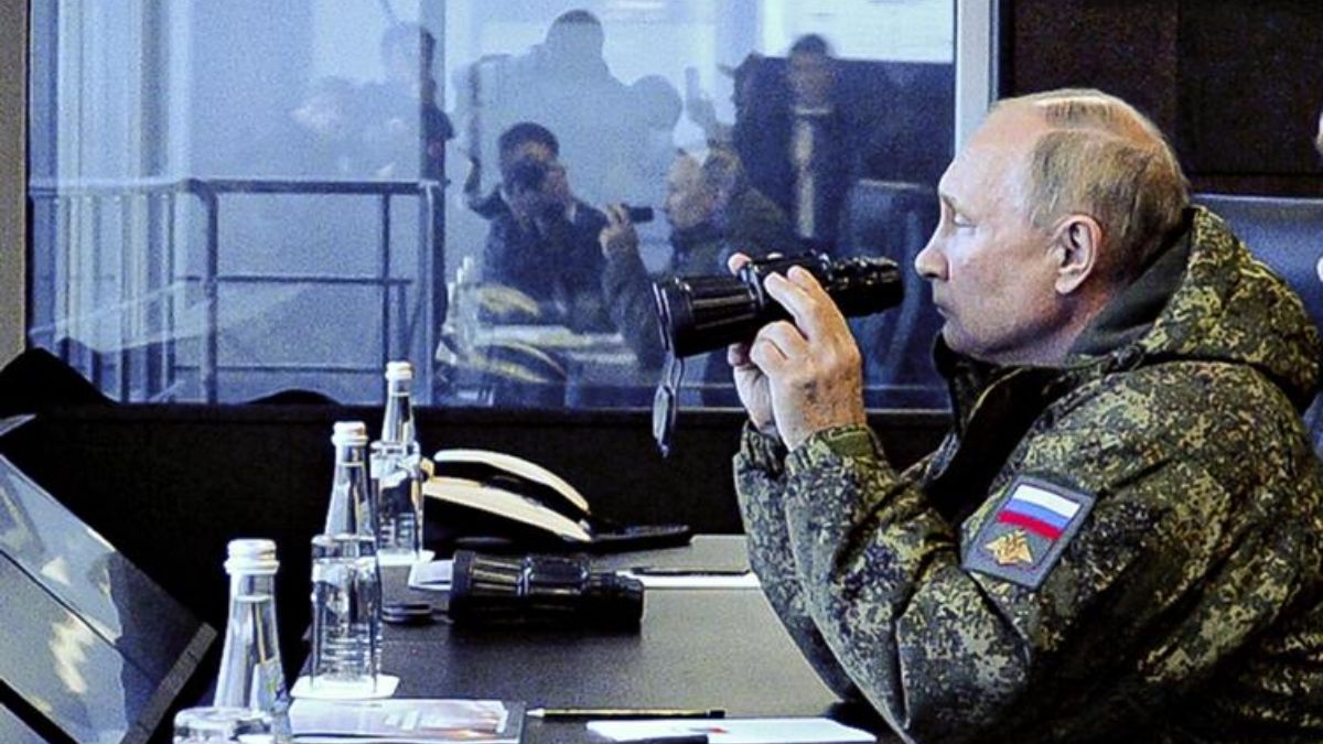 Putin attends joint military drills with China, others Putin attends joint military drills with China, others