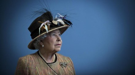Elizabeth, Elizabeth II, Queen Elizabeth, Britain, Buckingham Palace, Balmoral Castle