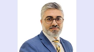 In today’s time, real time customer data and analytics is smartly used to deliver products and services to customers through the channel of their choice and at an appropriate time.