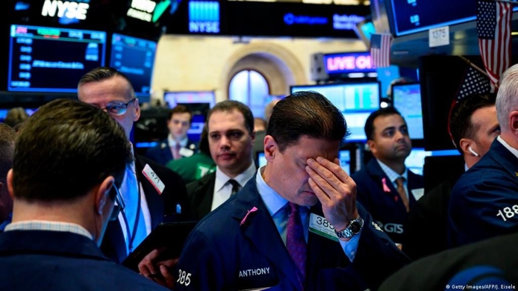 recession, economic slowdown, rate hike, inflation
