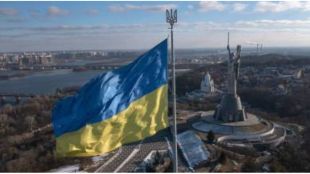 Ukraine pushes major counteroffensive as war marks 200 days Kyiv
