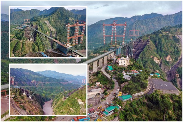 The single-arch Chenab Railway bridge was inaugurated on the 13 August 2022. It is 35 meters higher than the Eiffel Tower. The bridge superbly constructed with an arch goes over the Chenab River which runs through the Reasi district of Kashmir. Let us take a look at some of the breathtaking drone images of Chenab bridge: