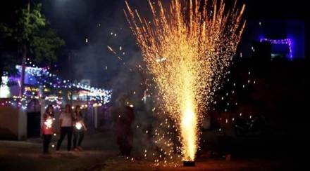 firecrackers ban in delhi