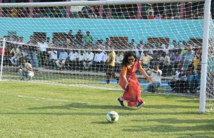 Picture sourced from @MahuaMoitra