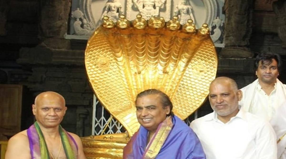 mukesh ambani at Lord Venkateswara shrine mukesh ambani at Lord Venkateswara shrine