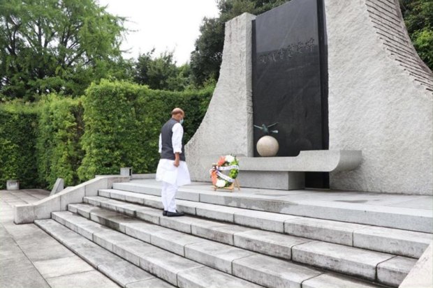 Raksha Mantri Shri Rajnath Singh laying a wreath at a Memorial, dedicated to the personnel of Japan Self Defense Forces who laid down their lives in the line of duty, at Ministry of Defense, Japan in Tokyo Image credits: Ministry of Defence