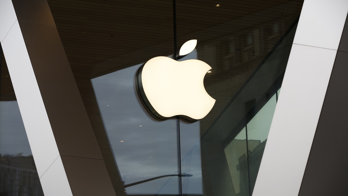 iPhone 15 iPhone 15