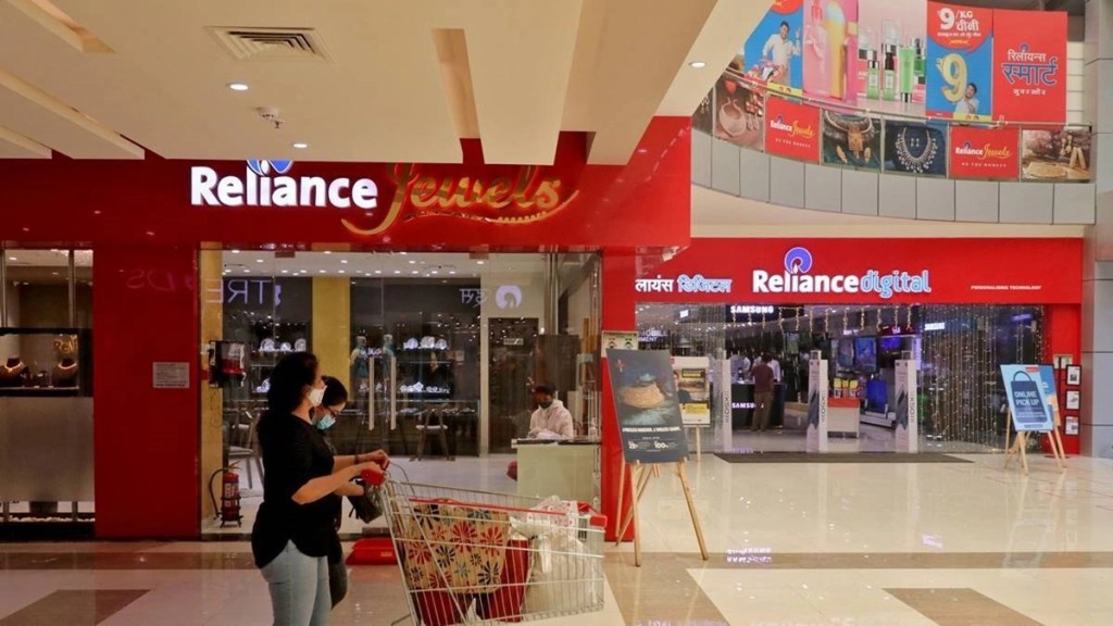 Its revenue from operations of the organised retail segment surged 44.50 per cent to Rs 57,694 crore in the latest September quarter from Rs 39,926 crore in the year-ago period.