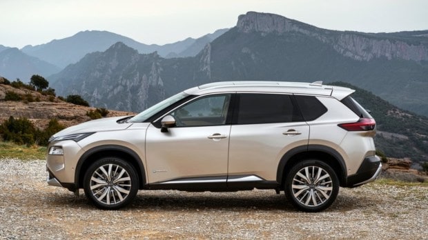 Nissan X-Trail side profile