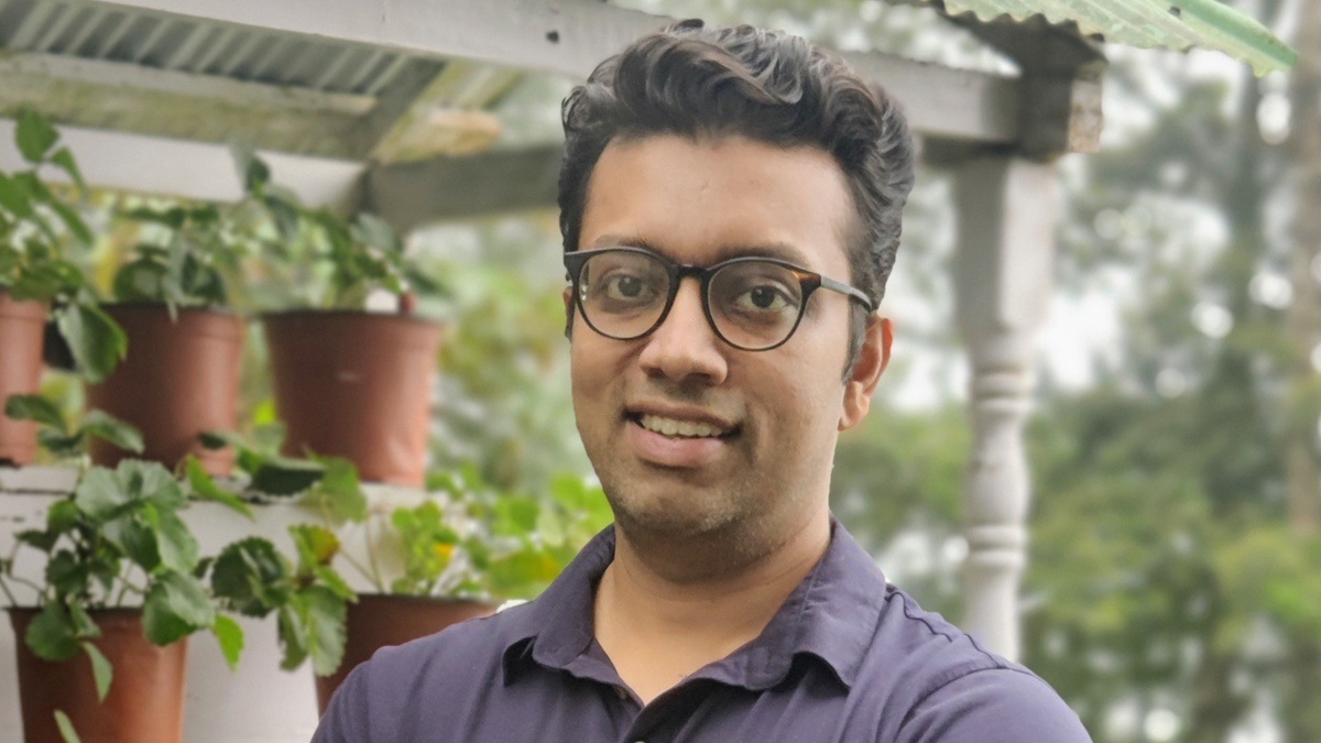 Public app is a location-based social network wherein users can upload and view short videos in their preferred Indian language.