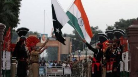 BSF 'Retreat Ceremony' along IB in Jammu completes one year